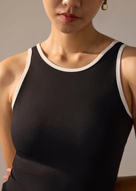 BraFree by LB Multi-way Contrast Piping Jersey Fitted Top