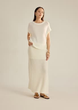 Knit Relaxed Round Neck Top