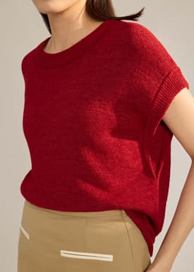 Knit Relaxed Round Neck Top