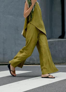 Leggy™ Crinkled High Waist Wide Leg Pants