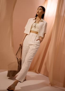 Elastic Peg Leg Pants in Soft Breeze Broderie