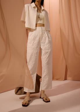 Elastic Peg Leg Pants in Soft Breeze Broderie