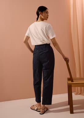 Elastic Peg Leg Pants in Soft Breeze Broderie