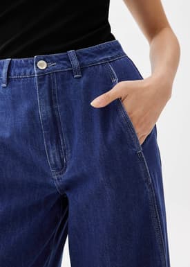 Relaxed Denim Wide Leg Jeans