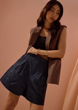 Tailored Bermuda Shorts in Soft Breeze Broderie