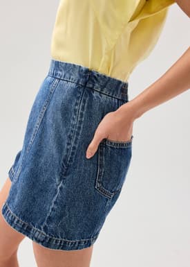 Elastic Denim Mid Waist A-line Shorts
