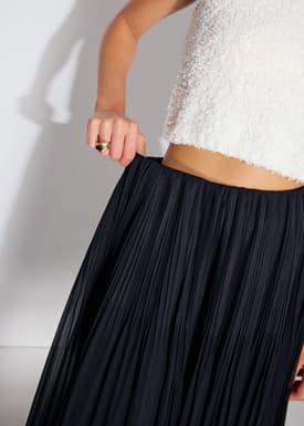 Elastic Pleated Flare Midaxi Skirt