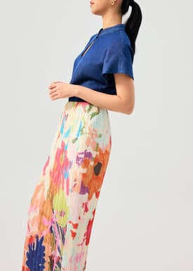 Elastic Georgette Pleated Mid Waist Column Maxi Skirt in Vivid Blooms