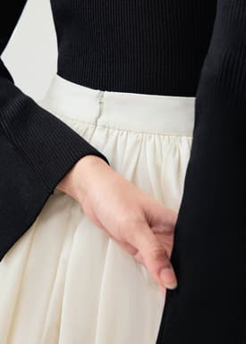 Mid Waist Bubble Midaxi Skirt