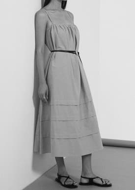 Straight Neck Trapeze Midaxi Dress