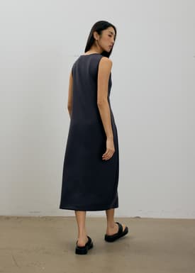 Neoprene Boat Neck Shift Midaxi Dress