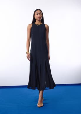 Round Neck Kick Flare Midaxi Dress