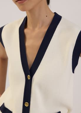 Relaxed Contrast Knit Vest