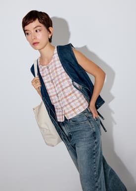 Relaxed Tweed Round Neck Button Down Vest