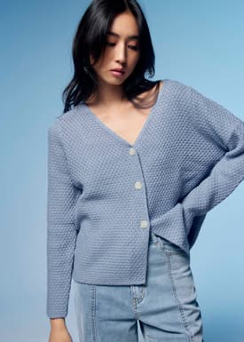 V-neck Knit Cardigan