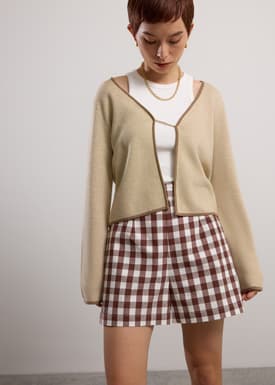 Relaxed Contrast Piping Knit Metal Clasp Cardigan