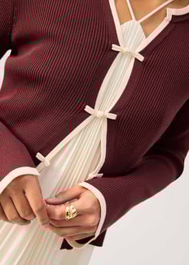 Contrast Piping Ribbed Knit Frog Button Cardigan