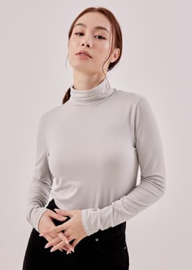 Esta Basic Turtle Neck Top