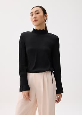 Turtle Neck Ruffle Long Sleeve Top