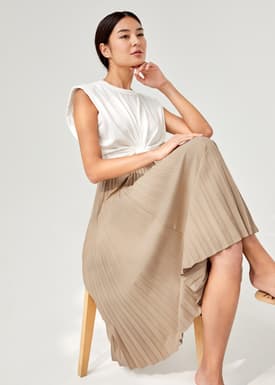 Elinie Pleated Midi Skirt