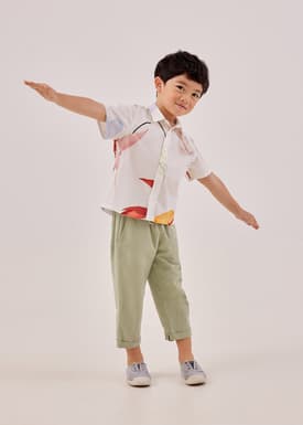 Rhys Unisex Poplin Button Down Shirt in Precious Treasures