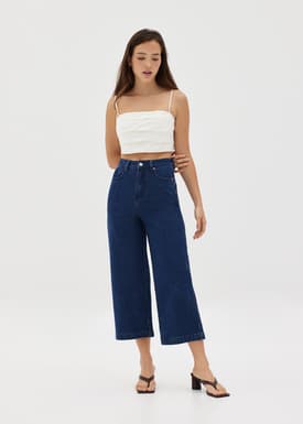Coreela Padded Pleated Crop Top