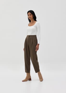 Brianne Textured Peg Leg Relaxed Pants