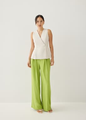 Lassie V-neck Peplum Wrap Top