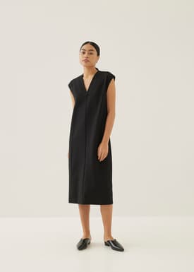 Dwyn Relaxed V-neck Midi Dress