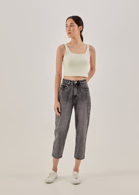 Meran Scoop Neck Crop Tank