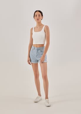 Meran Scoop Neck Crop Tank