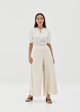 Loriella Elastic Broderie Tie Top