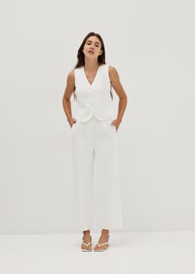 Claira Fitted V-neck Vest