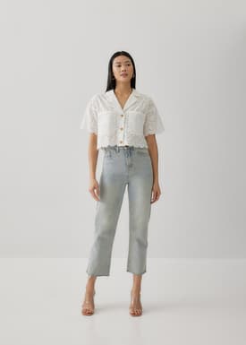 Alodia Broderie Crop Shirt