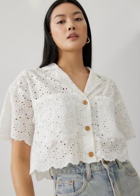 Alodia Broderie Crop Shirt