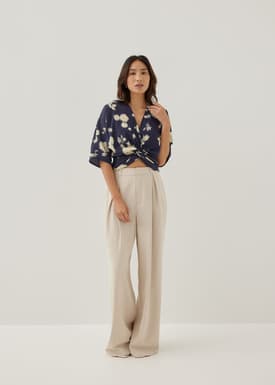 Cataleya Twist Front Top