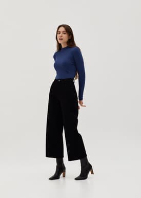 Tyanna Ribbed Knit Turtleneck Top