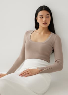 Evia Scoop Neck Knit Top