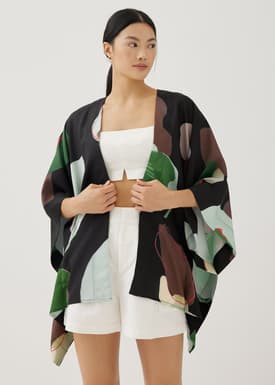 Raven Loose Kimono in Artful Blooms