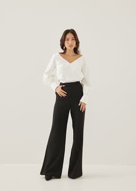 Jorea V-neck Puff Sleeve Blouse
