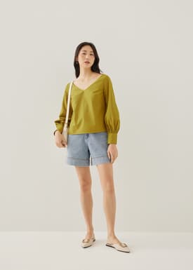Jorea V-neck Puff Sleeve Blouse
