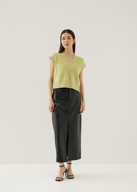 Anisse Loose V-neck Knit Top