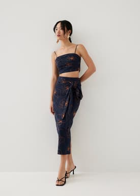 Naomi Embroidered Pencil Skirt in Rekindled Blooms
