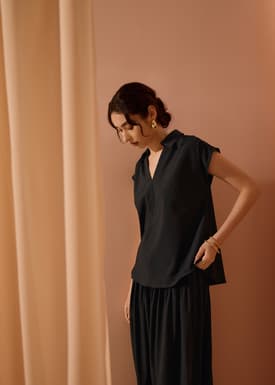Dana Relaxed V-neck Shirt