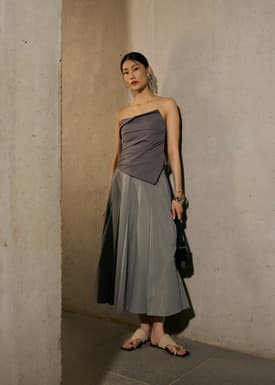 Hiraya Elastic Pleated Panelled Flare Midaxi Skirt