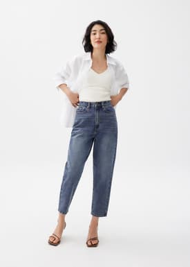 Flynn Cropped Mom Jeans