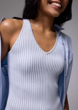 Ribbed Knit V-neck Fitted Tank Top