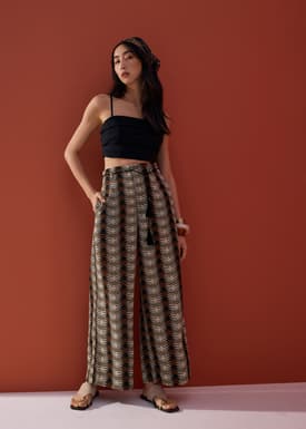 Detachable Sash Straight Leg Ankle Length Pants in Oasis Flow