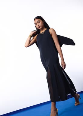 Round Neck Kick Flare Midaxi Dress