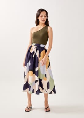 Gracen Ruched Flare Midi Skirt in Alluring Bloom